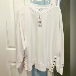 New Crown and Ivy light weight Athleisure long sleeve white top